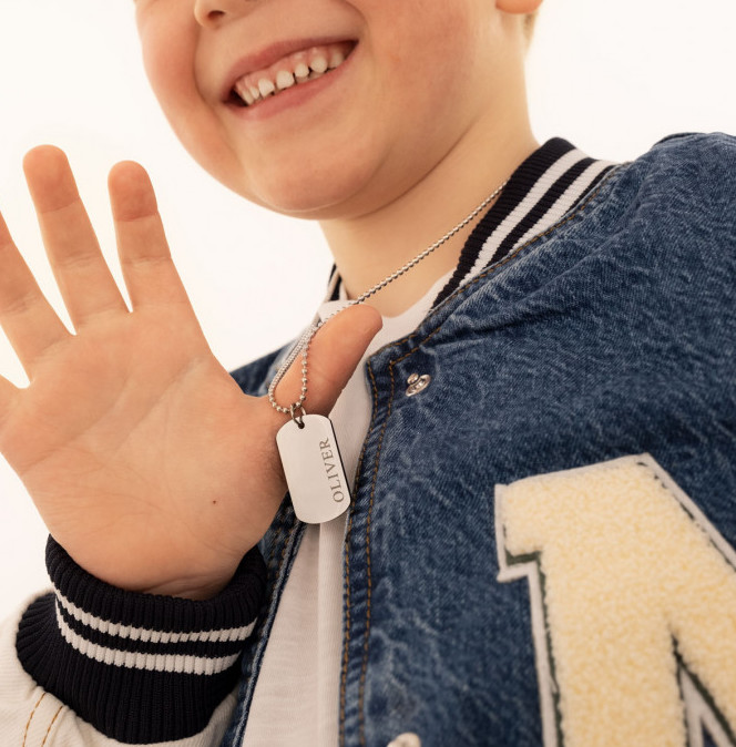 Zilverkleurige dog tag