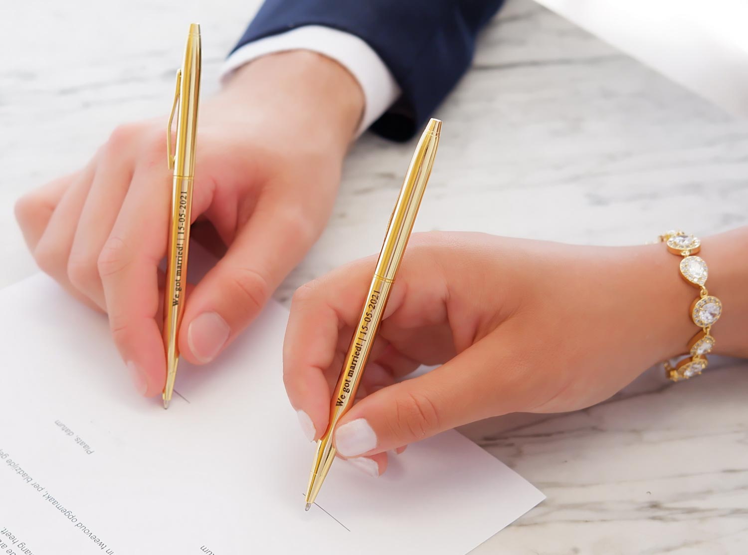 gouden pennen met gravering