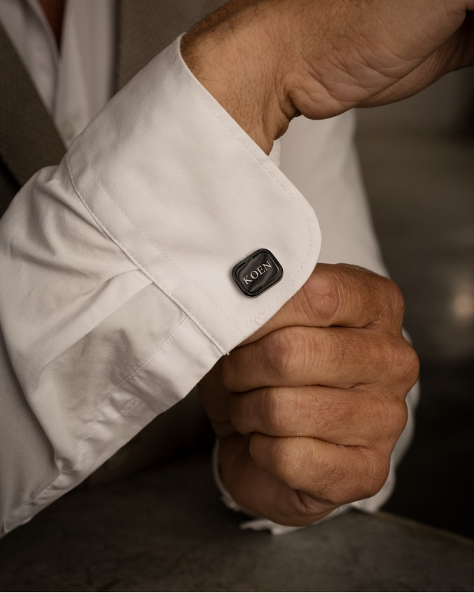 aanfoto zwarte manchetknoppen 'Koen"