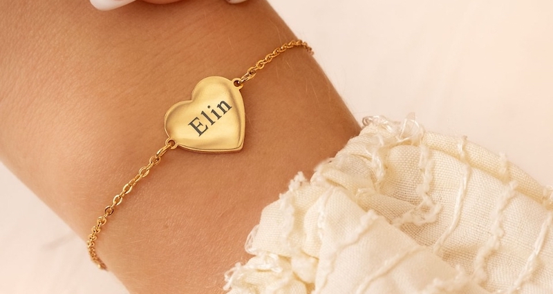 Wat laat je graveren op een sieraad?